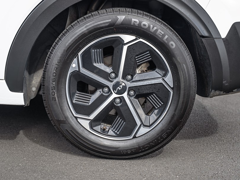 2023 Kia Niro 7