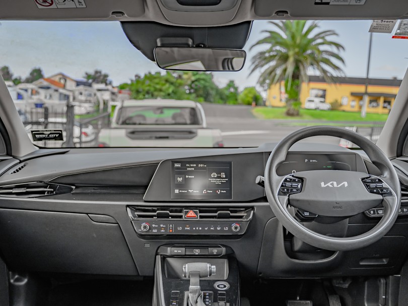 2023 Kia Niro 10