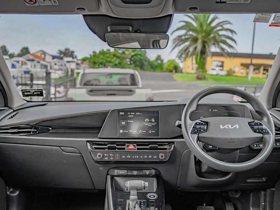 2023 Kia Niro 10