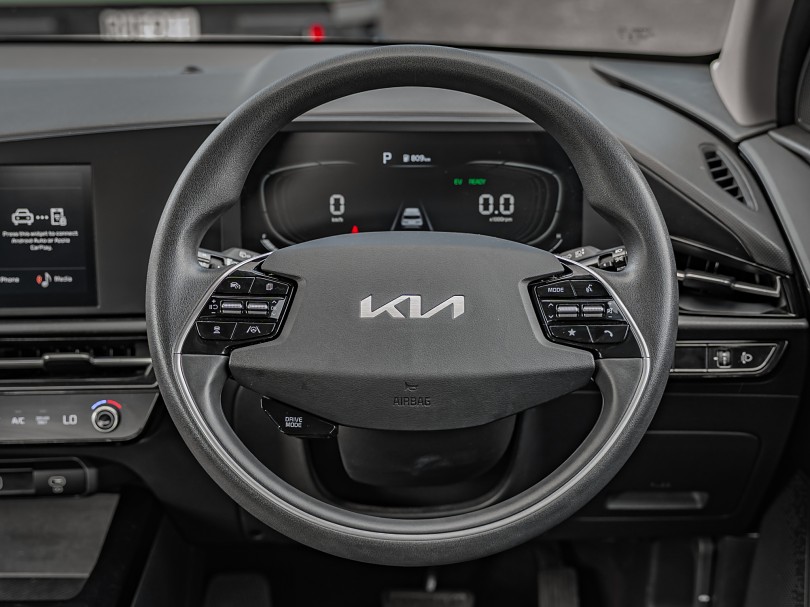 2023 Kia Niro 11