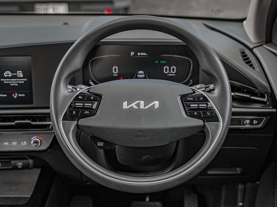 2023 Kia Niro 11