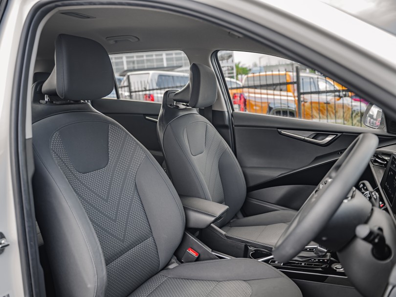 2023 Kia Niro 8