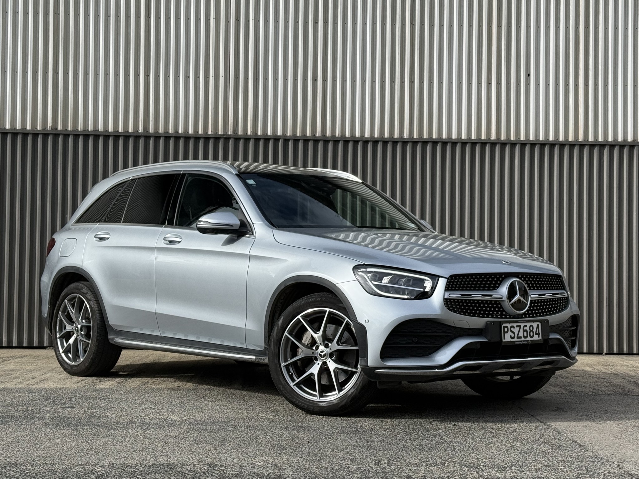 2023 Mercedes-Benz GLC 300