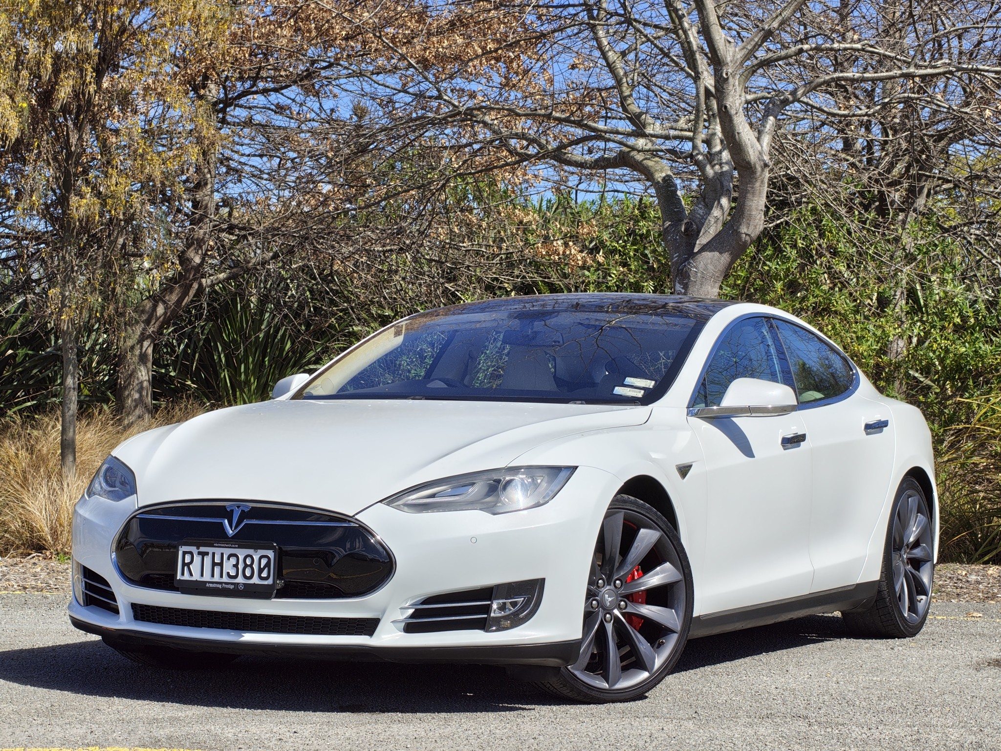 2014 Tesla Model S