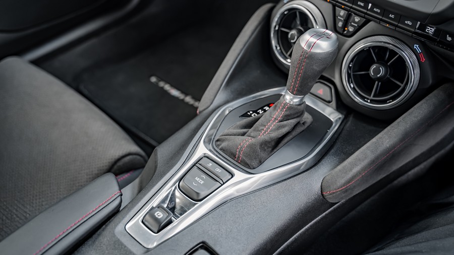 2019 Chevrolet Camaro 16