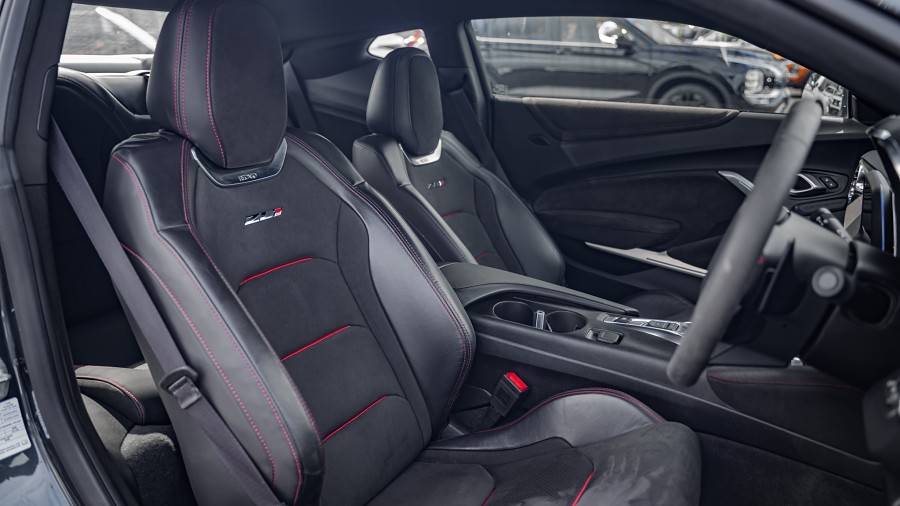 2019 Chevrolet Camaro 8