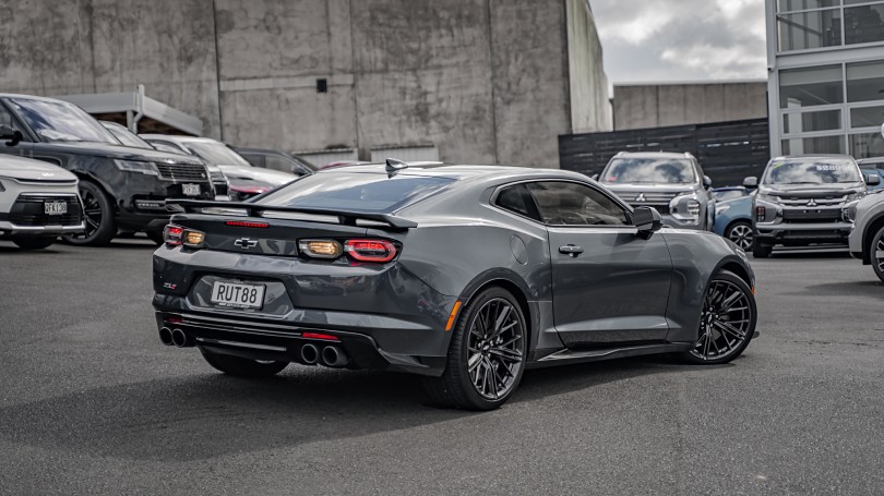 2019 Chevrolet Camaro 2