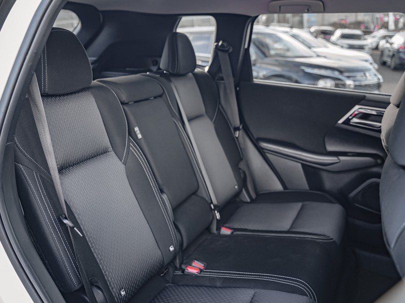 2023 Mitsubishi Outlander 17