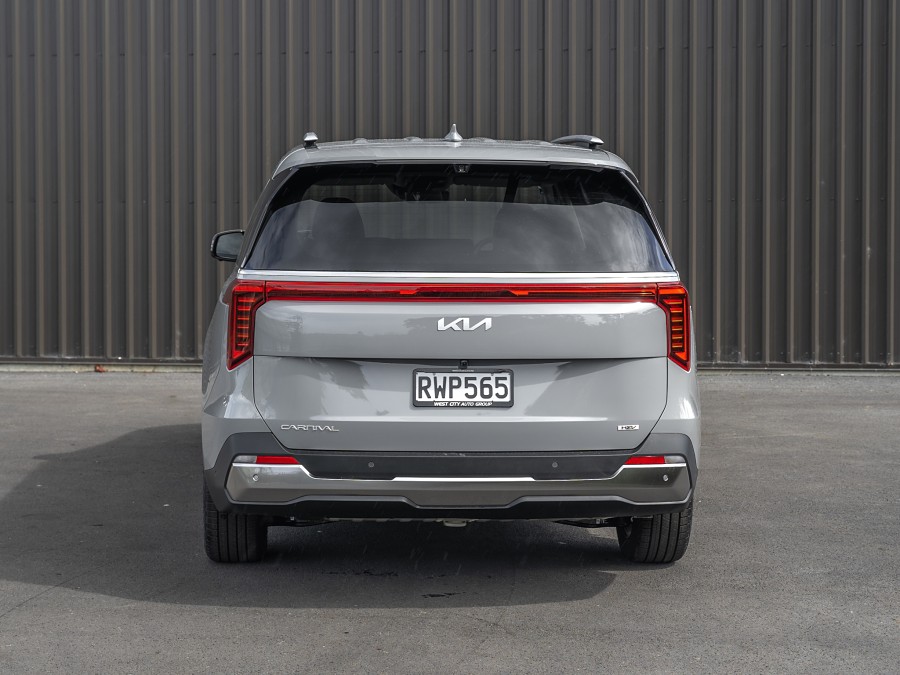 2026 Kia Carnival 4