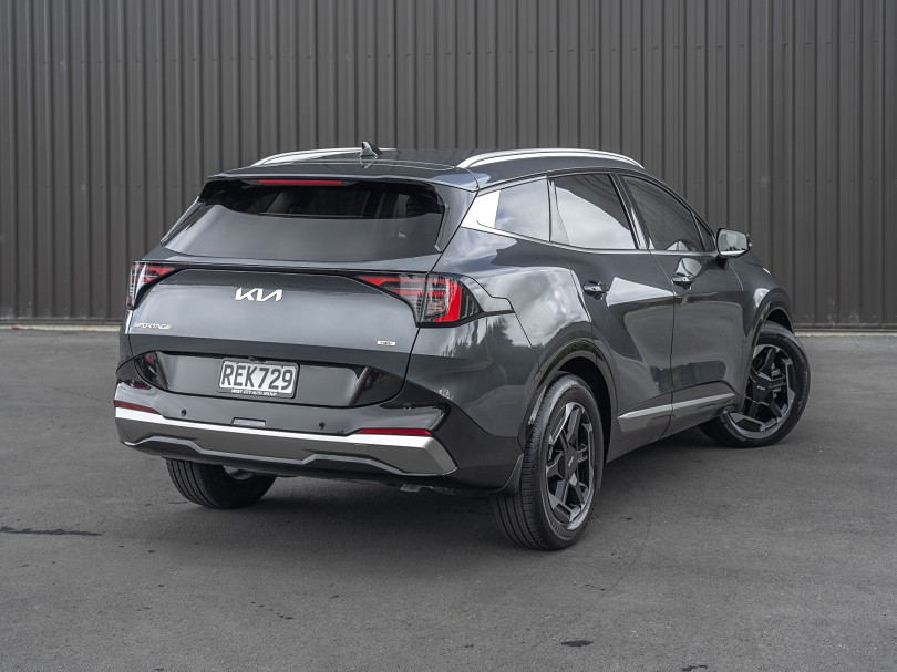 2025 Kia Sportage 2