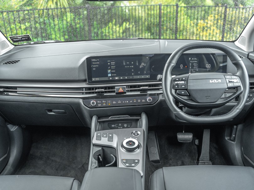 2025 Kia Sportage 14