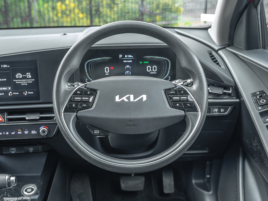 2023 Kia Niro 10