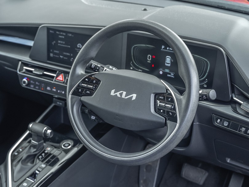 2023 Kia Niro 9