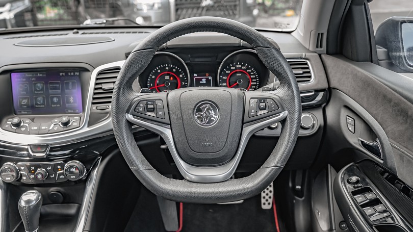 2017 Holden Commodore 10