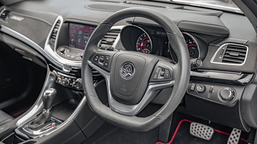2017 Holden Commodore 9