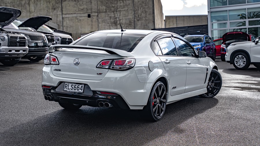 2017 Holden Commodore 2