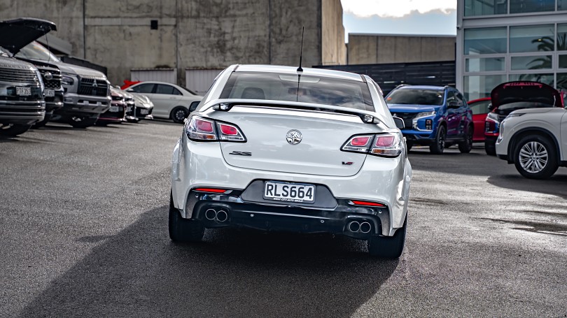 2017 Holden Commodore 4