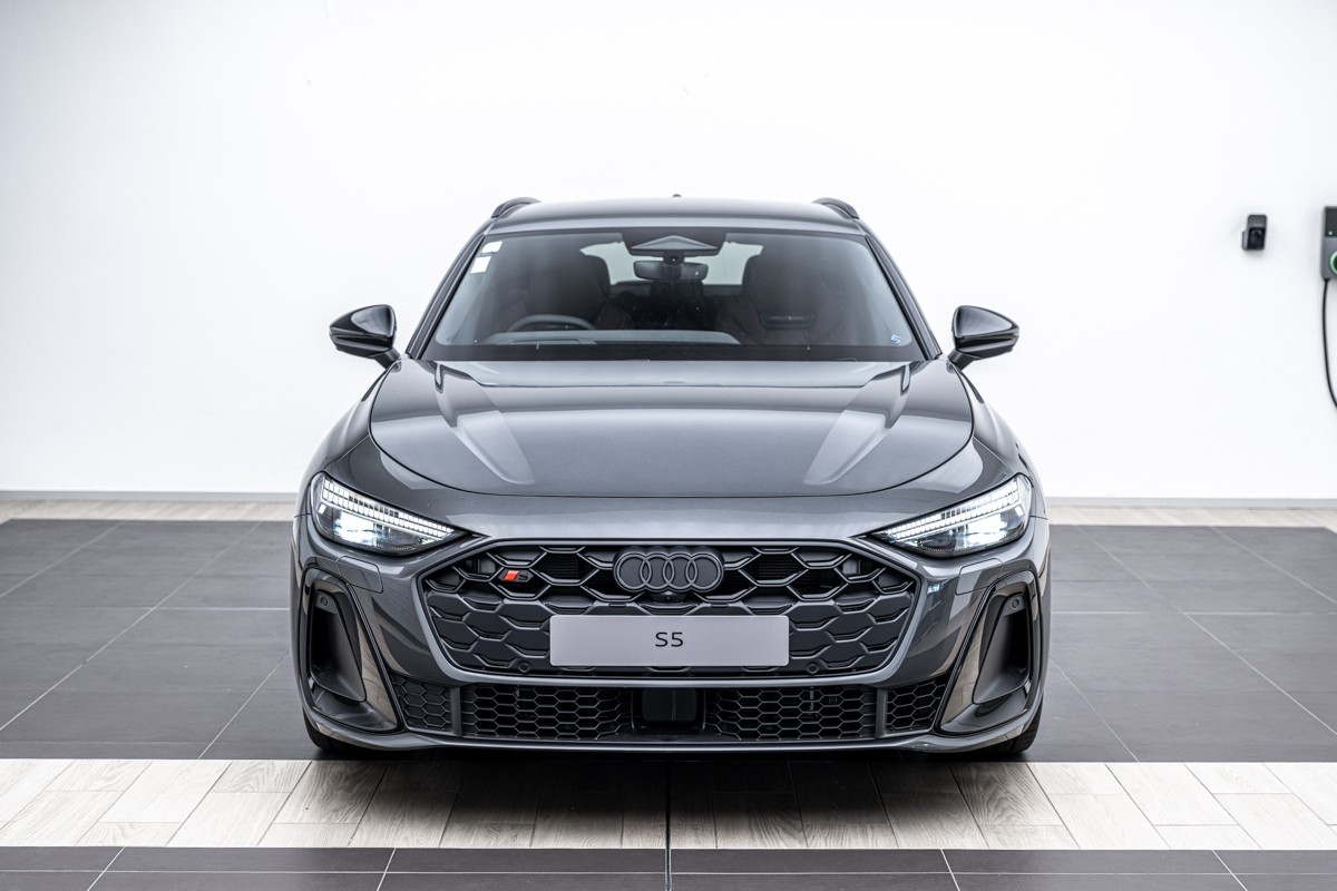 Audi S5 AVANT TFSI
