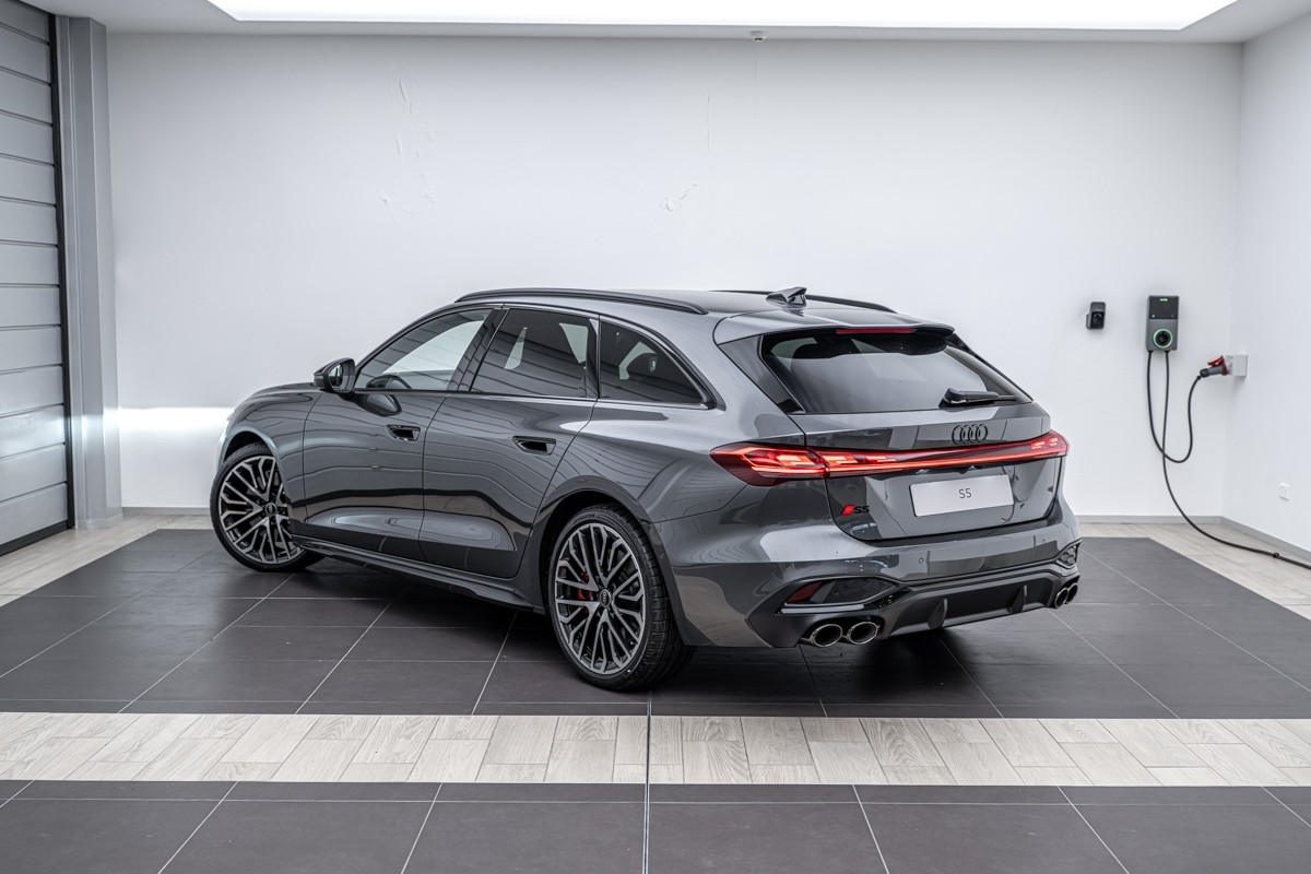 Audi S5 AVANT TFSI