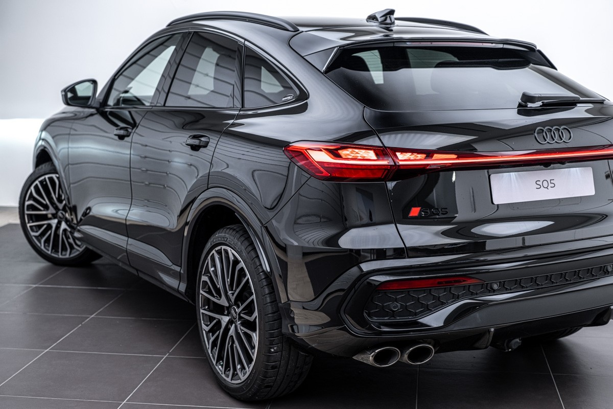 Audi SQ5 SPORTBACK TFSI