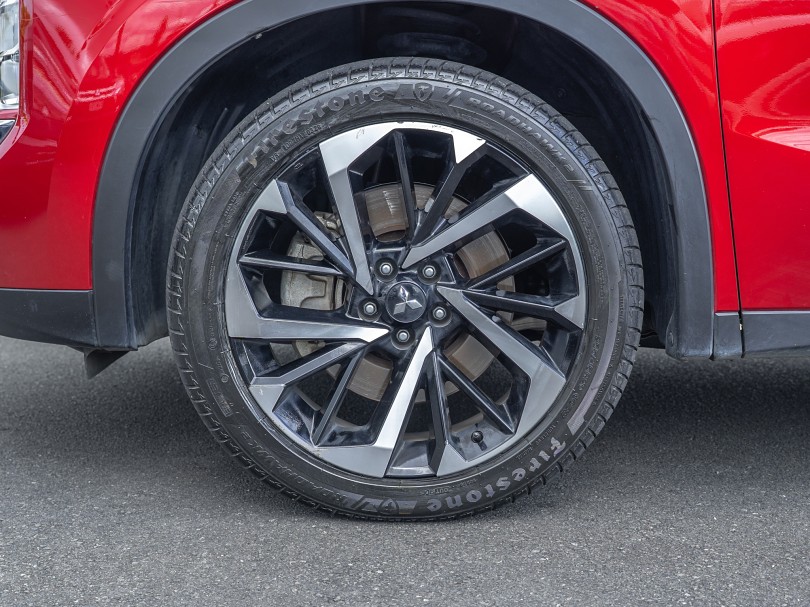 2022 Mitsubishi Outlander 6