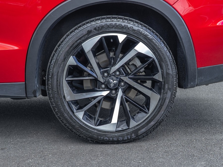 2022 Mitsubishi Outlander 7