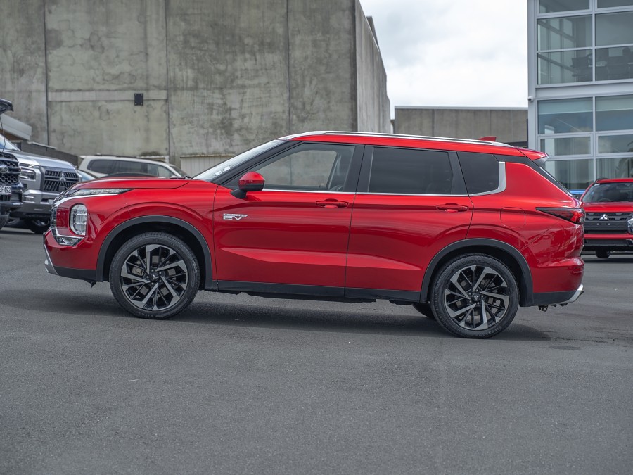 2022 Mitsubishi Outlander 5