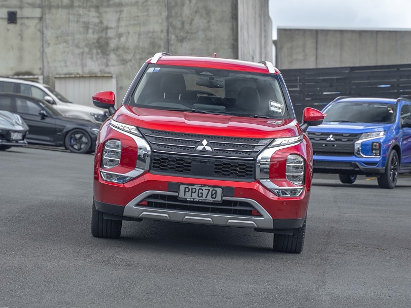 2022 Mitsubishi Outlander 3
