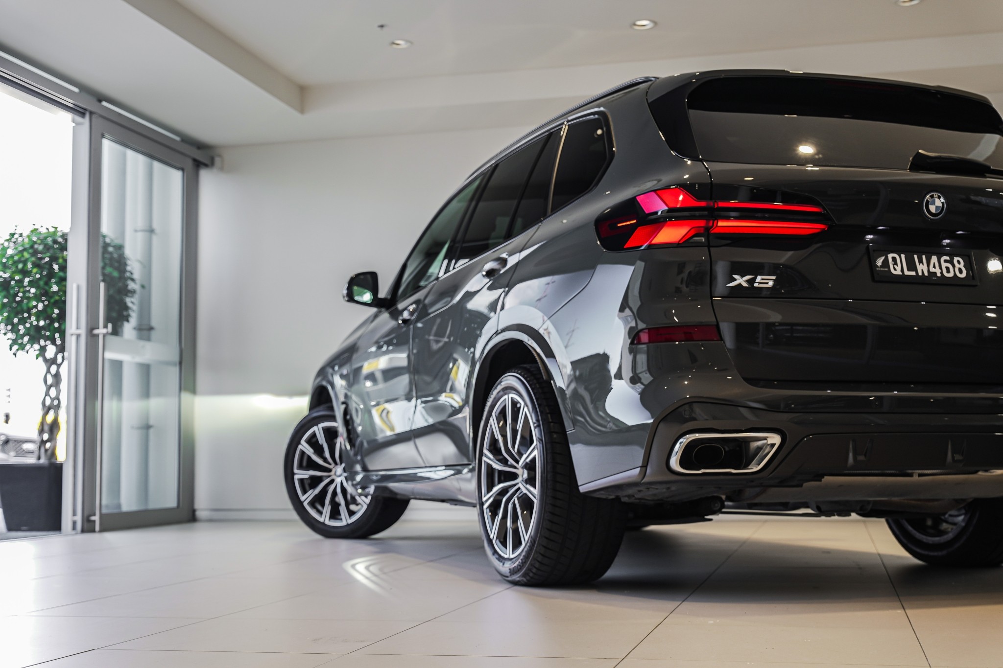 BMW X5 42EU XDRIVE50E M Sport Executive & Innovations