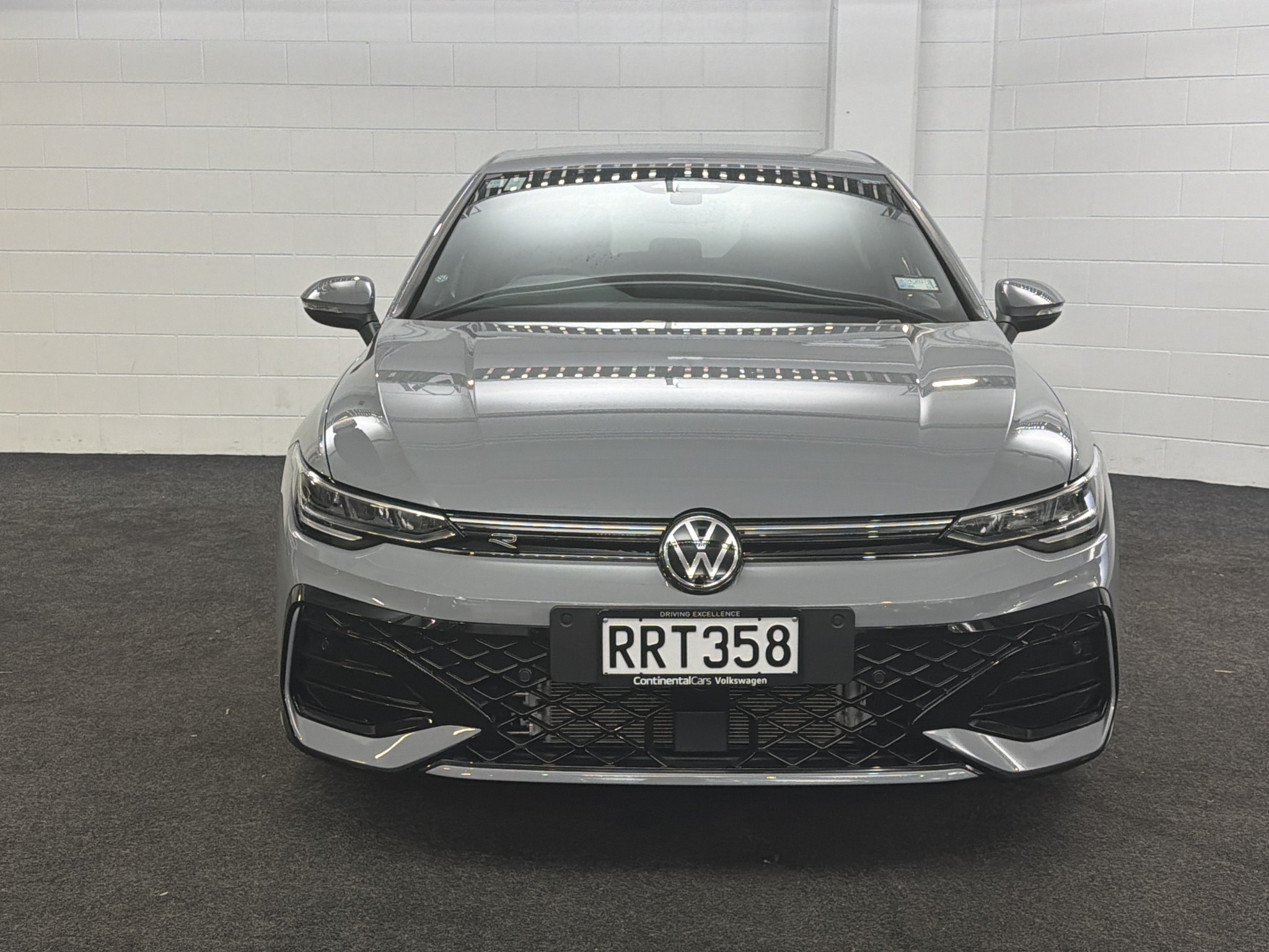 Volkswagen Golf 8.5 R-LINE