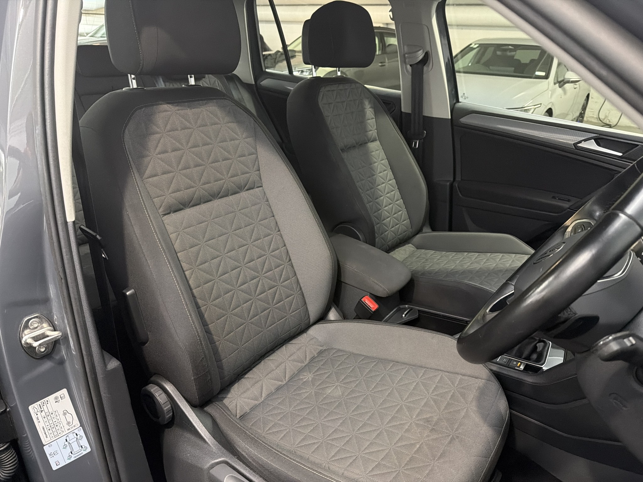Volkswagen Tiguan TSI LIFE 2WD 1.4PT