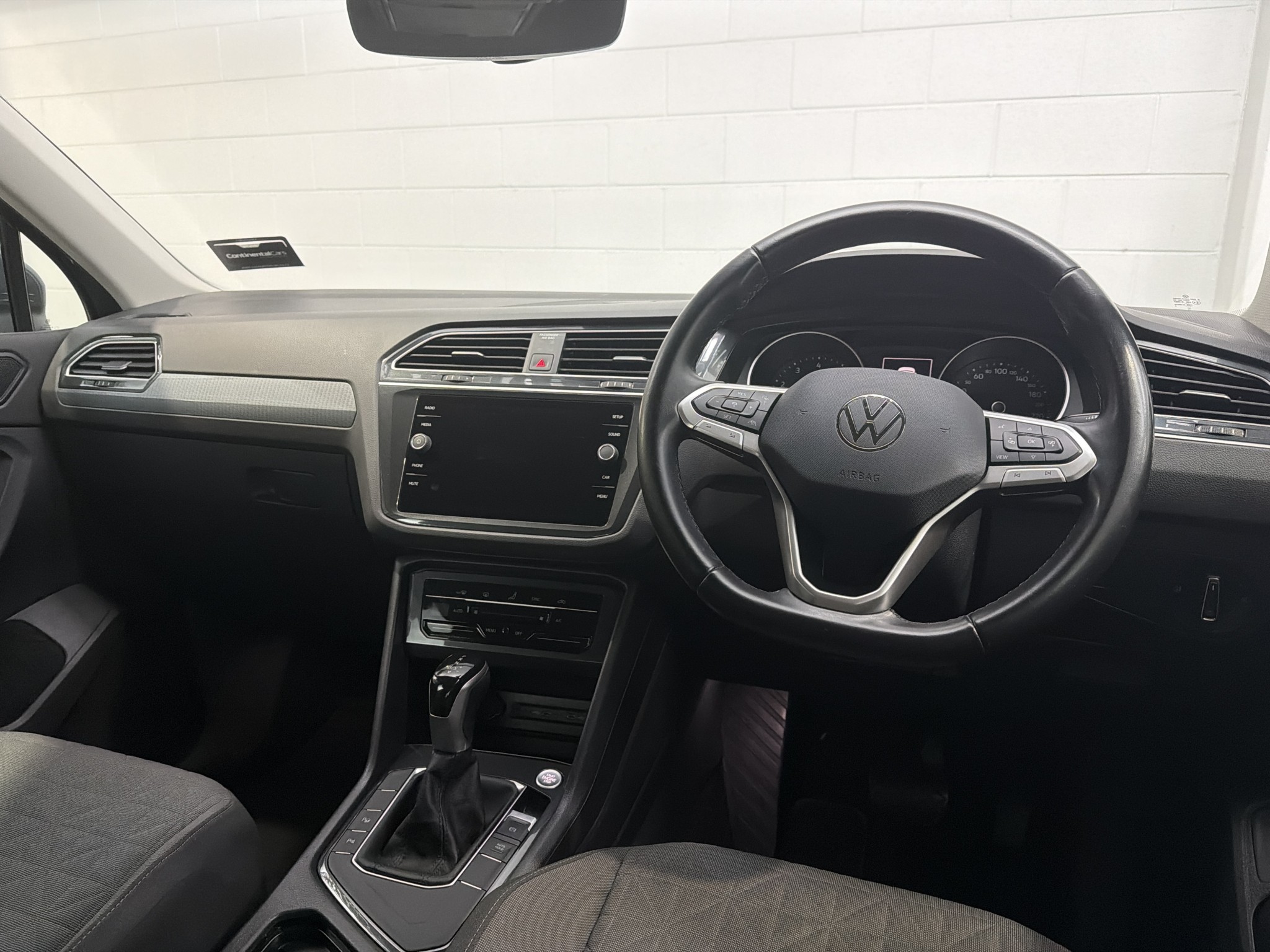 Volkswagen Tiguan TSI LIFE 2WD 1.4PT