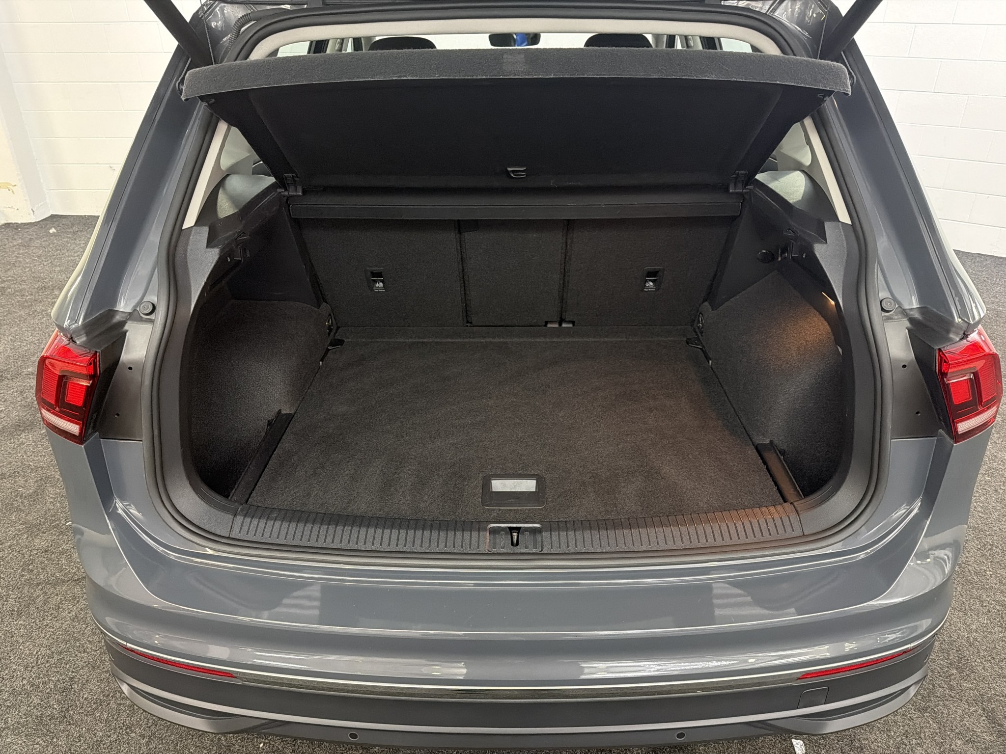 Volkswagen Tiguan TSI LIFE 2WD 1.4PT