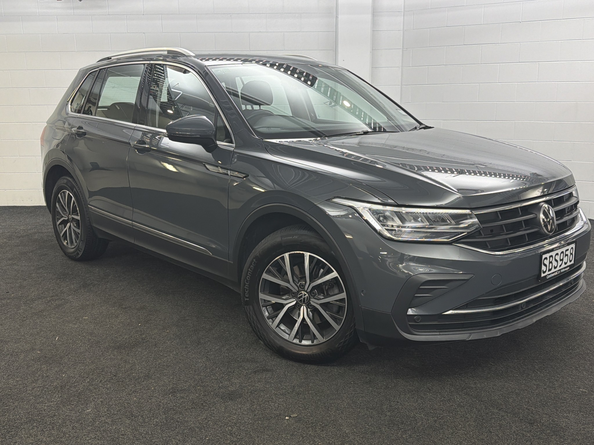 Volkswagen Tiguan TSI LIFE 2WD 1.4PT
