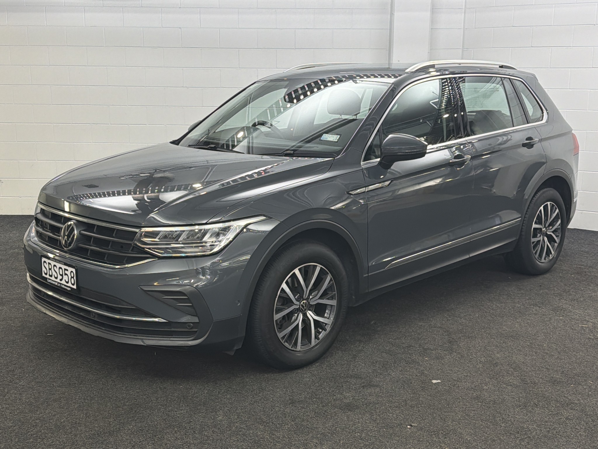 Volkswagen Tiguan TSI LIFE 2WD 1.4PT