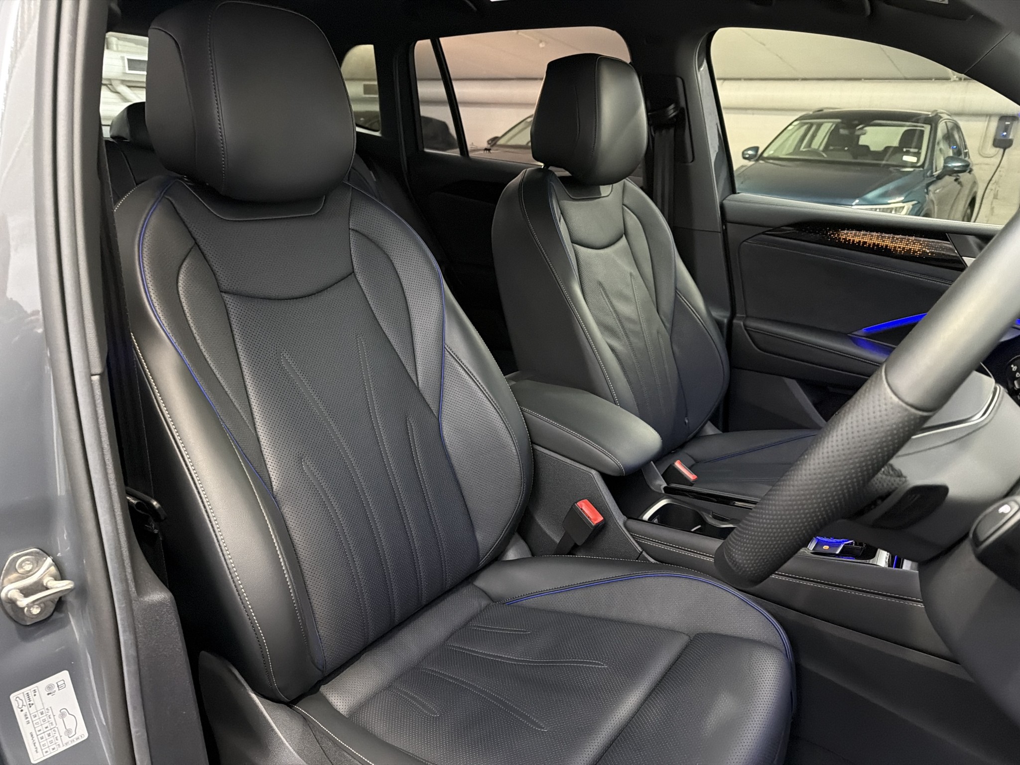 Volkswagen Tiguan R-LINE AWD