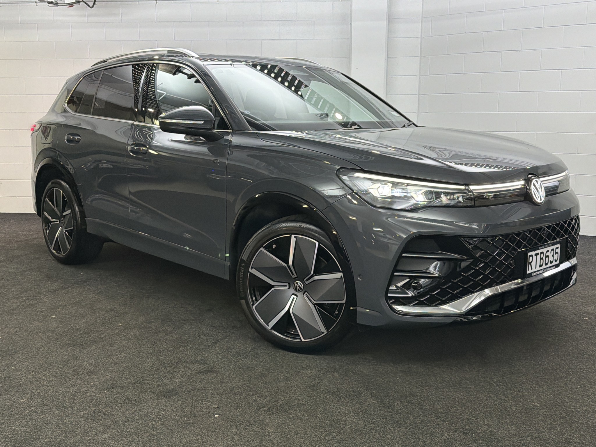 Volkswagen Tiguan R-LINE AWD