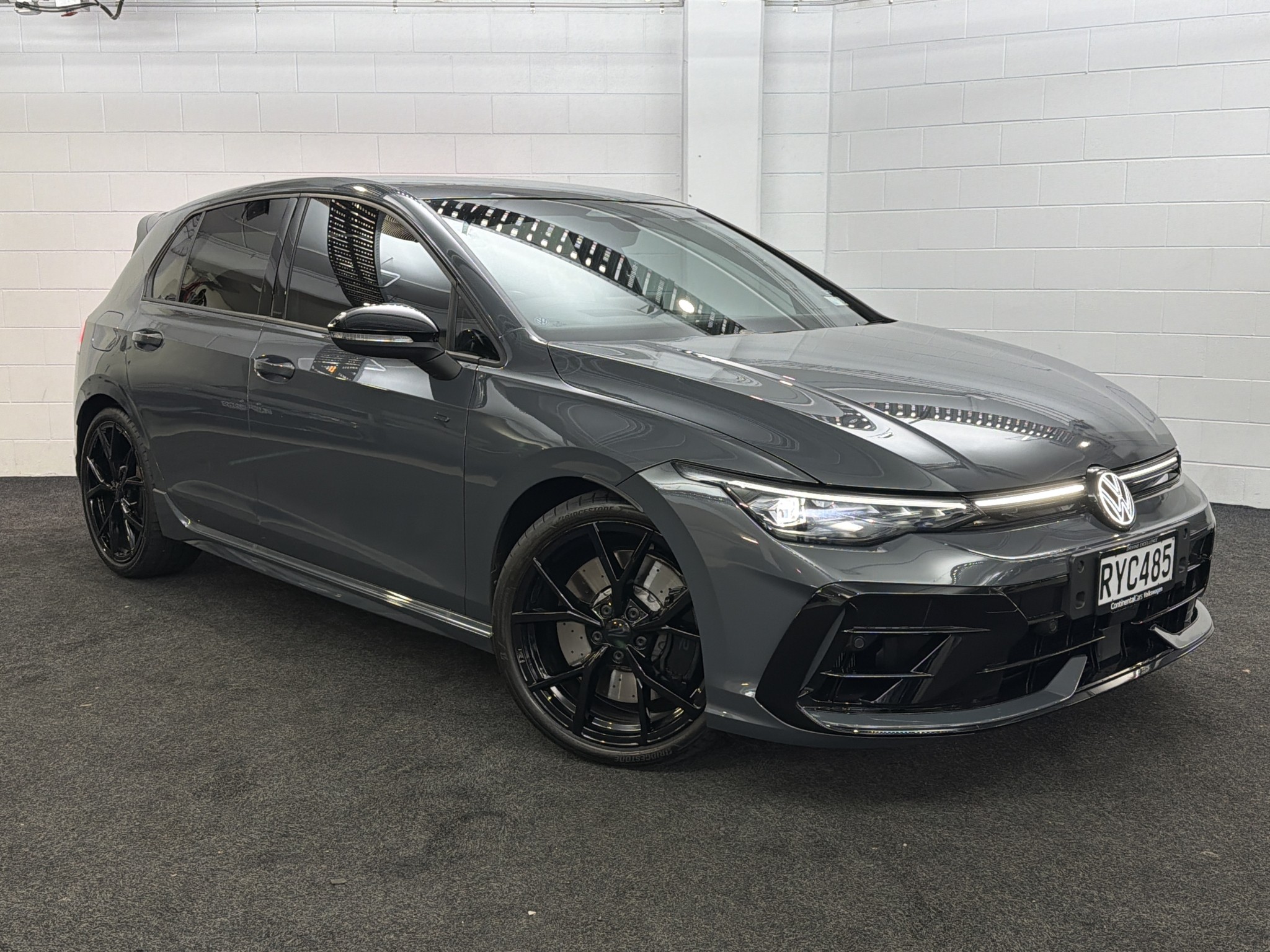 Volkswagen Golf R 8.5