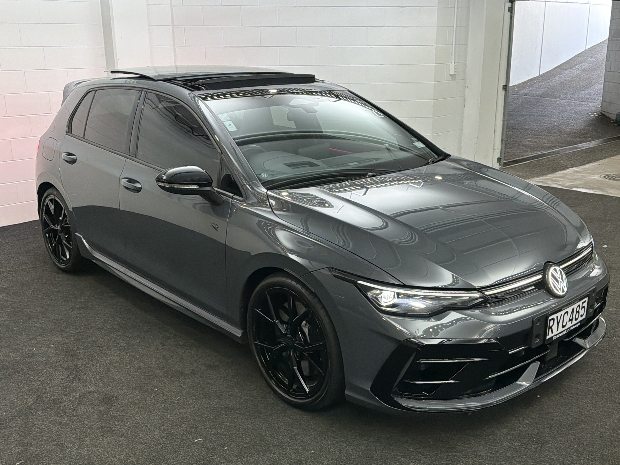 Volkswagen Golf R 8.5