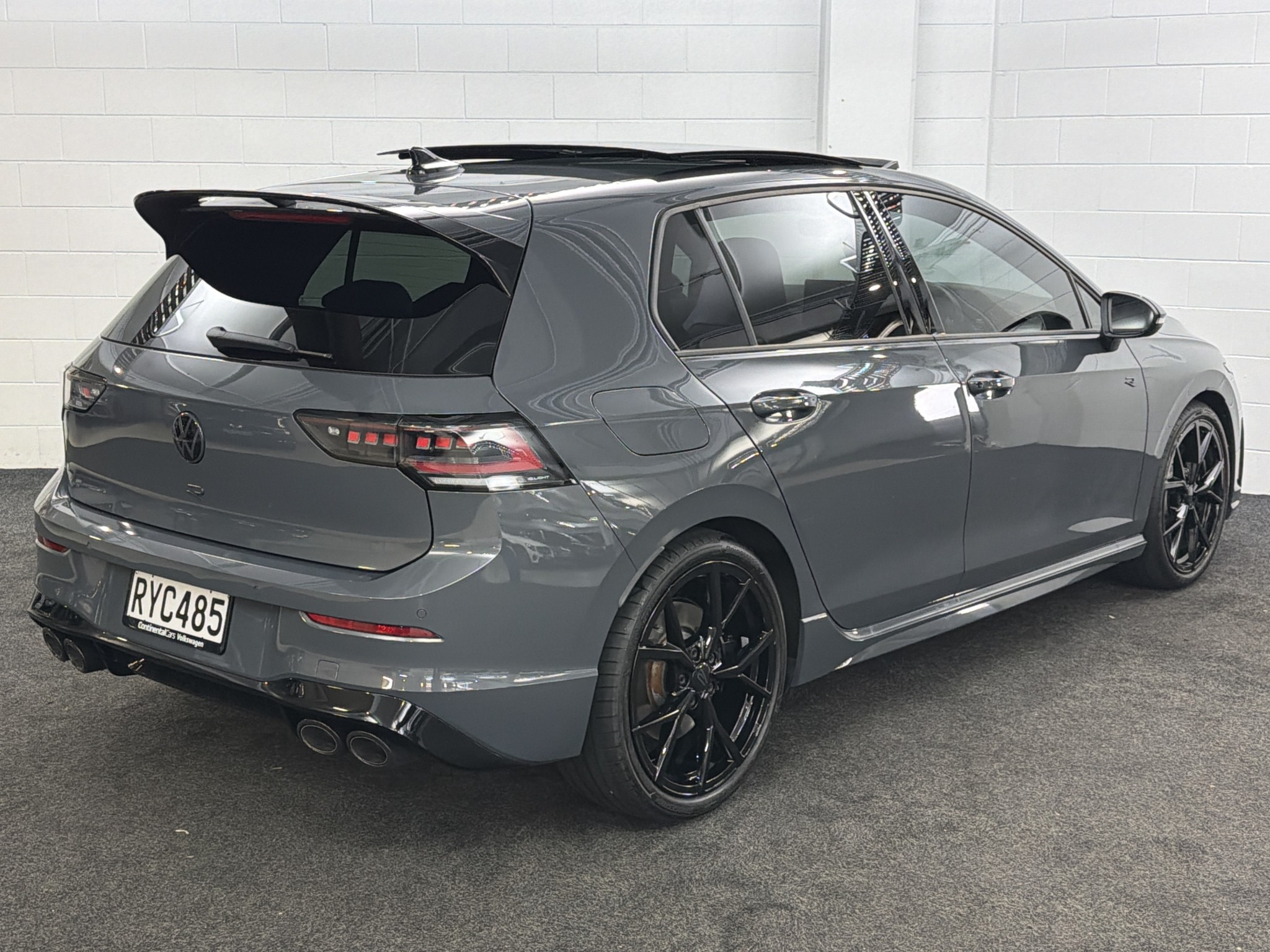 Volkswagen Golf R 8.5