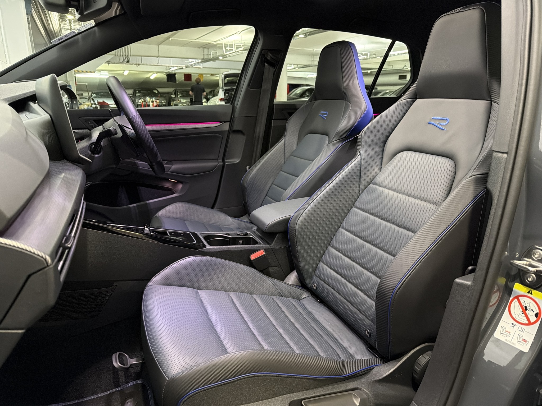 Volkswagen Golf R 8.5