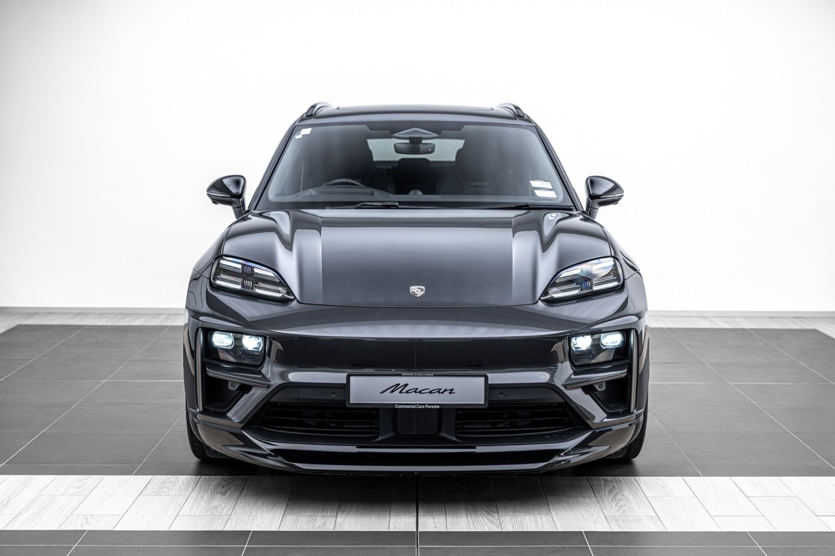 Porsche Macan Turbo Electric (H2)
