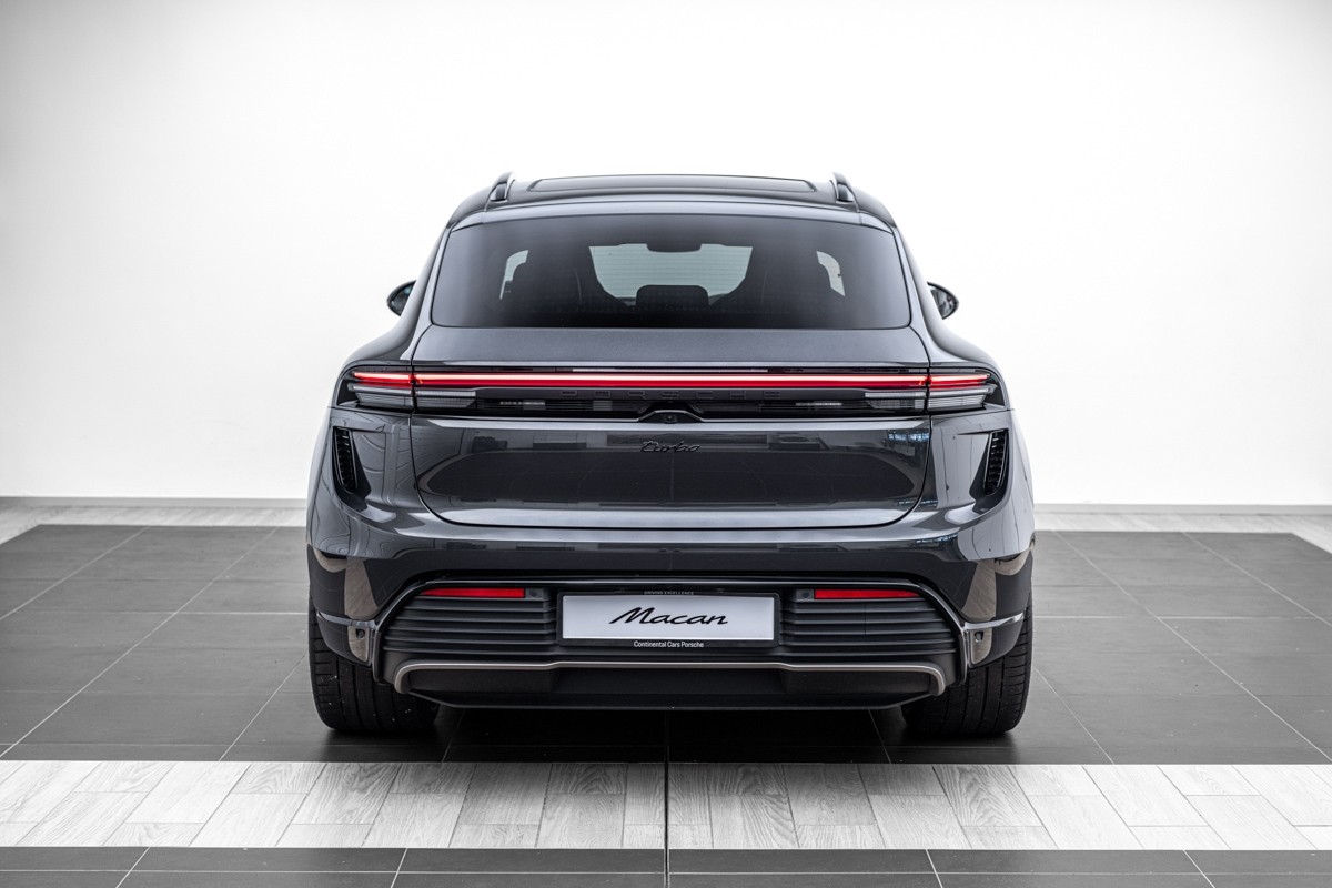 Porsche Macan Turbo Electric (H2)
