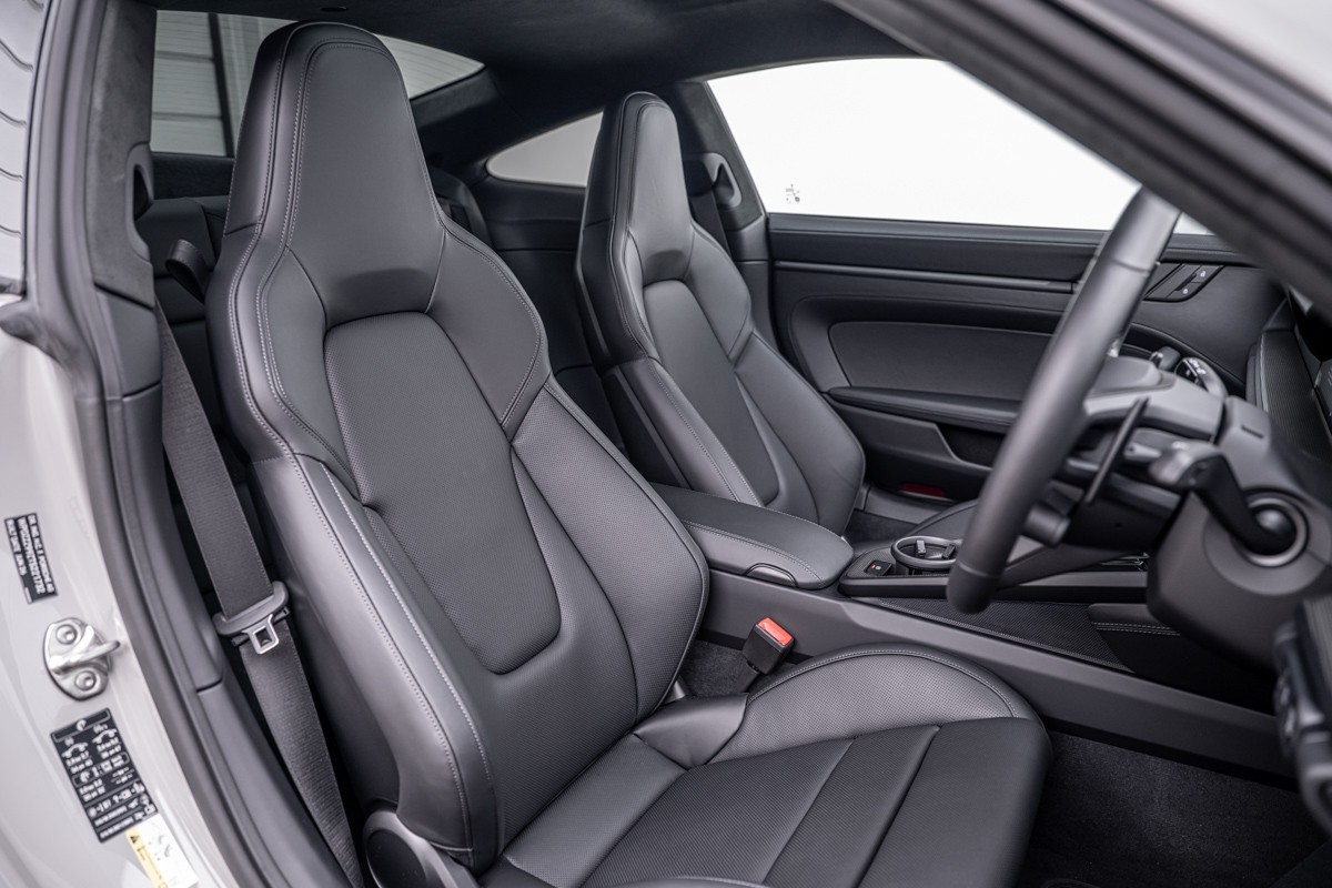 Porsche 911 Carrera GTS Coupe (992.2)