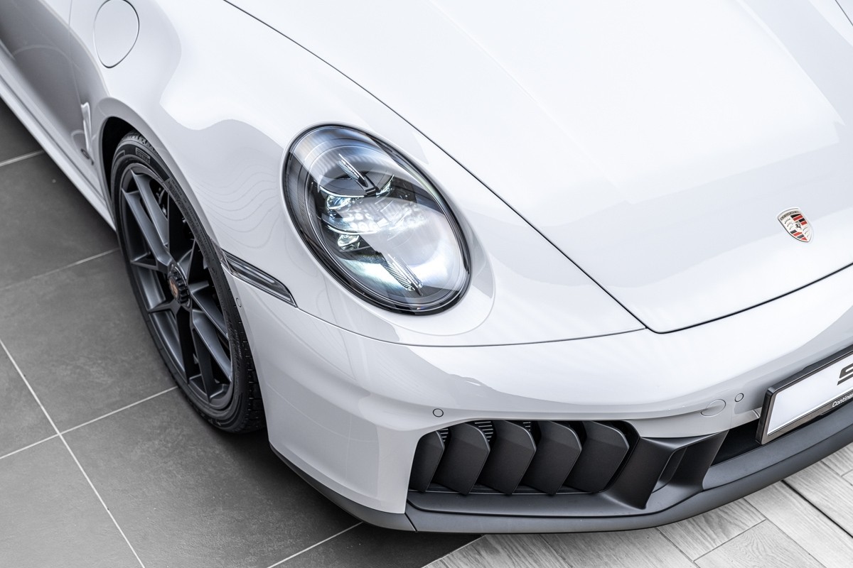 Porsche 911 Carrera GTS Coupe (992.2)