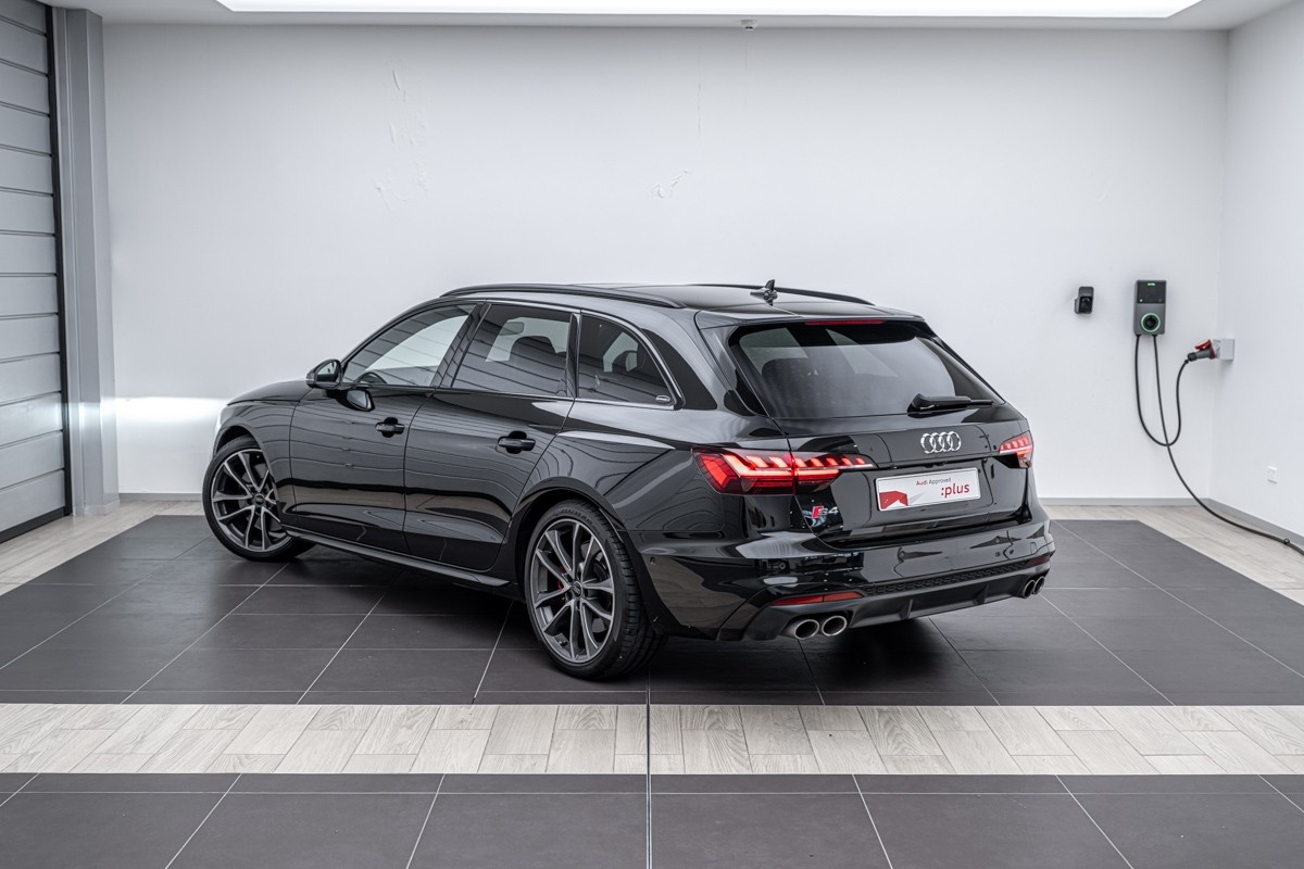 Audi S4 AVANT 260 KW