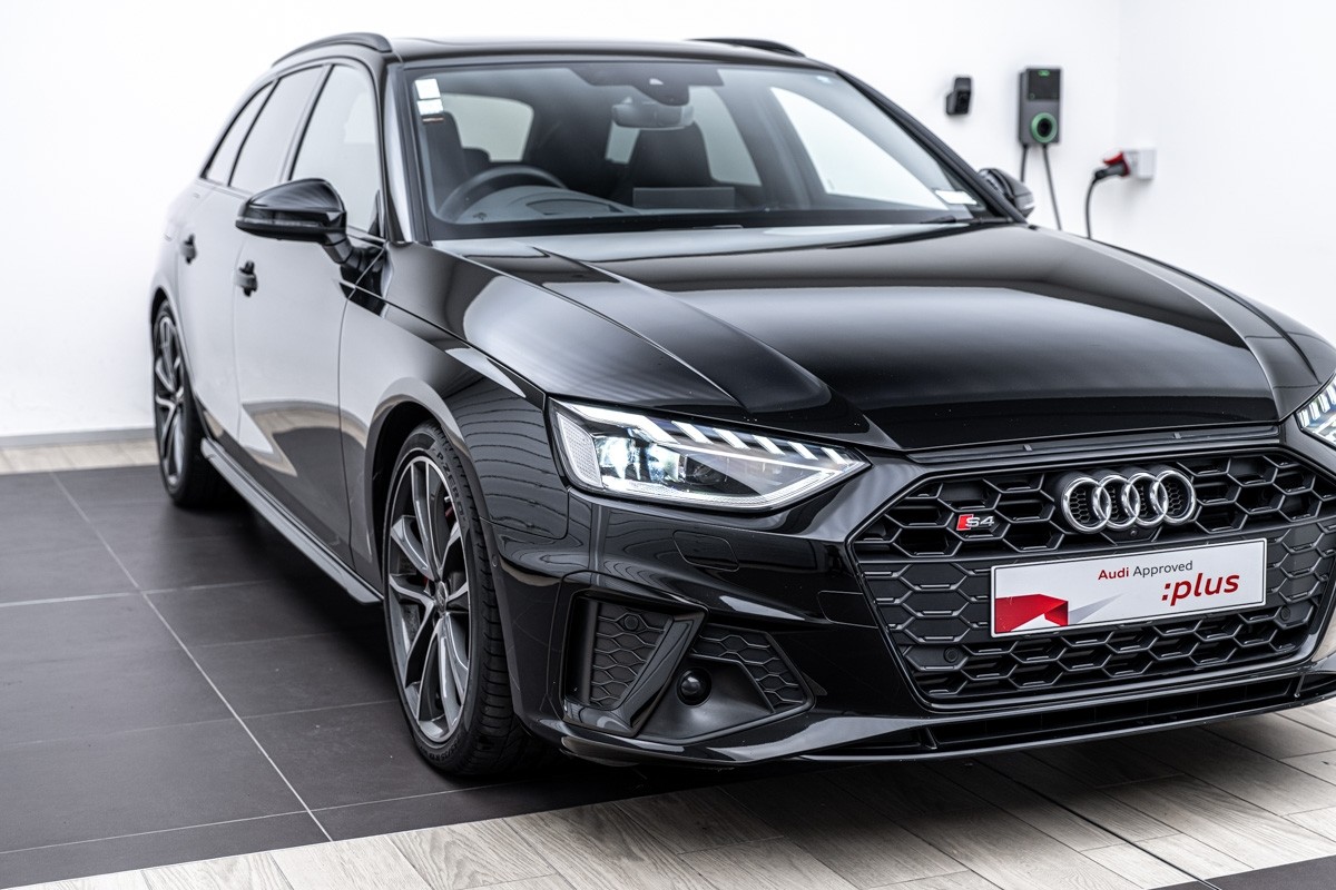 Audi S4 AVANT 260 KW