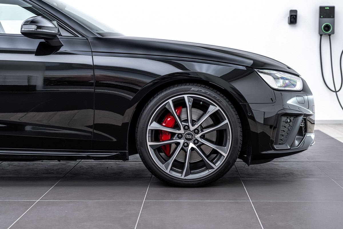 Audi S4 AVANT 260 KW