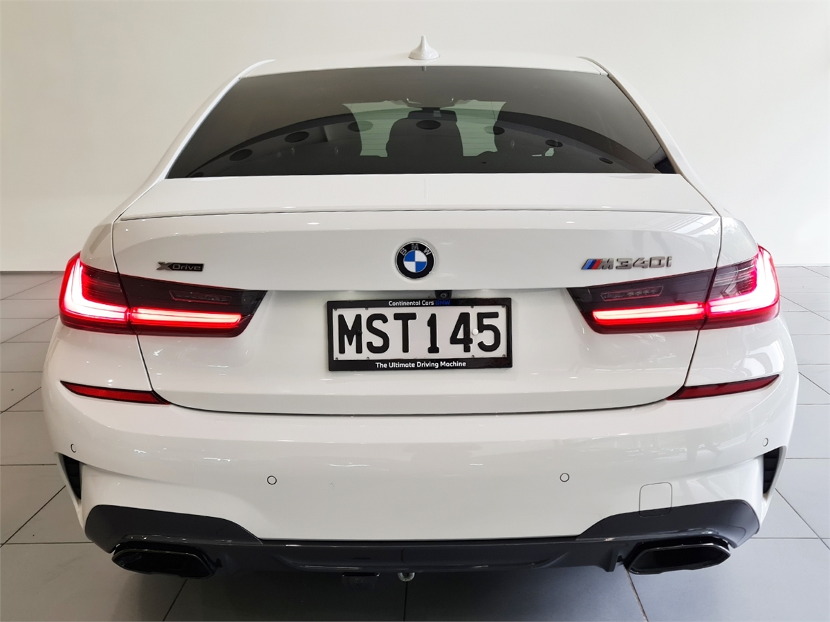BMW M340i xDrive Sedan M Performance