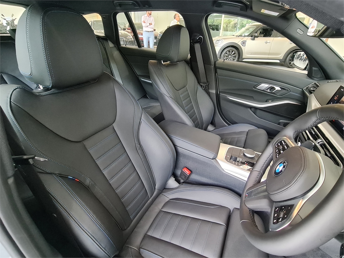 BMW 320d Touring xDrive M Sport  (LCI)